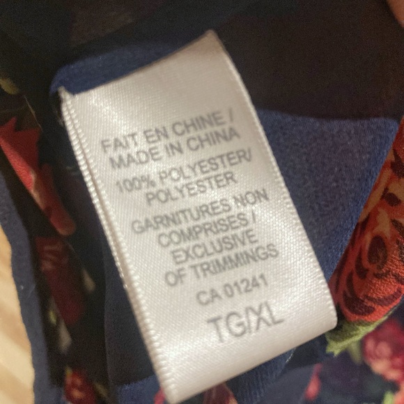 Sexy round neck drop shoulder top - Flower rose print - Size XL - Picture 2 of 3